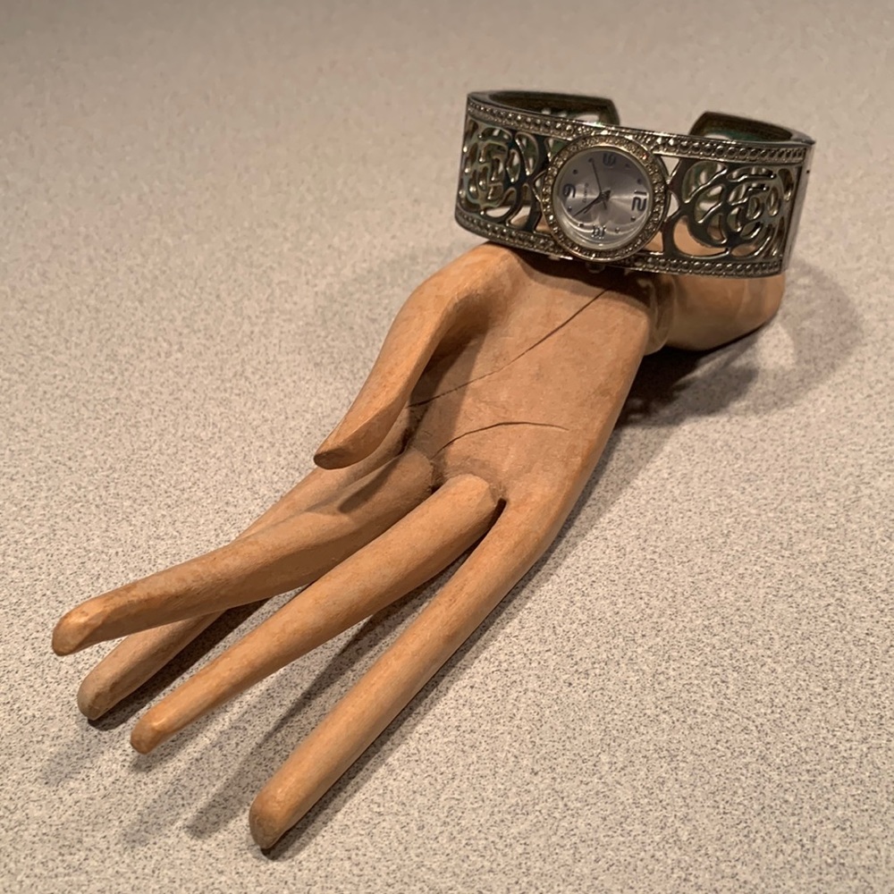 Very Comfortable Hinge Cuff Quartz Watch with Faux Stones Around Face - Picture 2 of 8